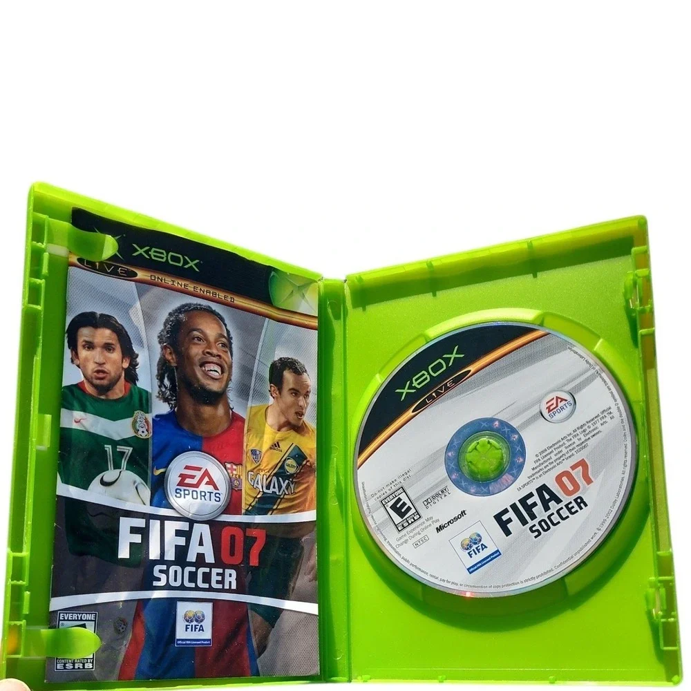 FIFA 07 Soccer Microsoft Xbox Original Game EA Sports Complete with Manual
